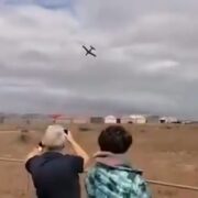 Güney Afrika’da Gösteri Uçağı Alev Topuna Döndü! Pilot Hayatını Kaybetti!