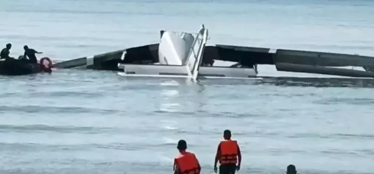 Tayland’da denize uçak düştü! 6 polis hayatını kaybetti